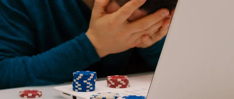 Hoe speel je online poker?